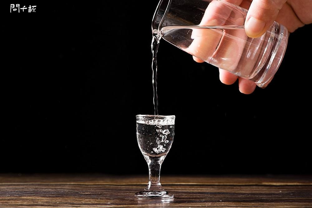 清香型小曲白酒的陈酿技术是什么？小曲酒跟大曲酒的区别